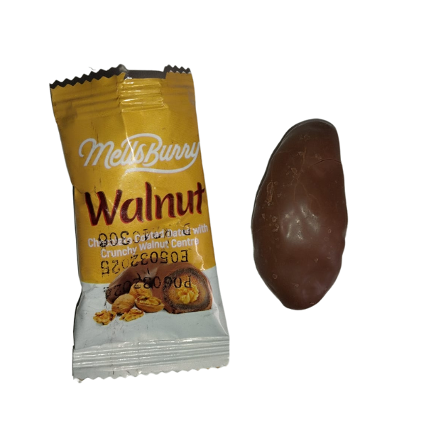 Dattes enrobées au chocolat – Pécan – DUBAÏ (1 pièce) Meusburry